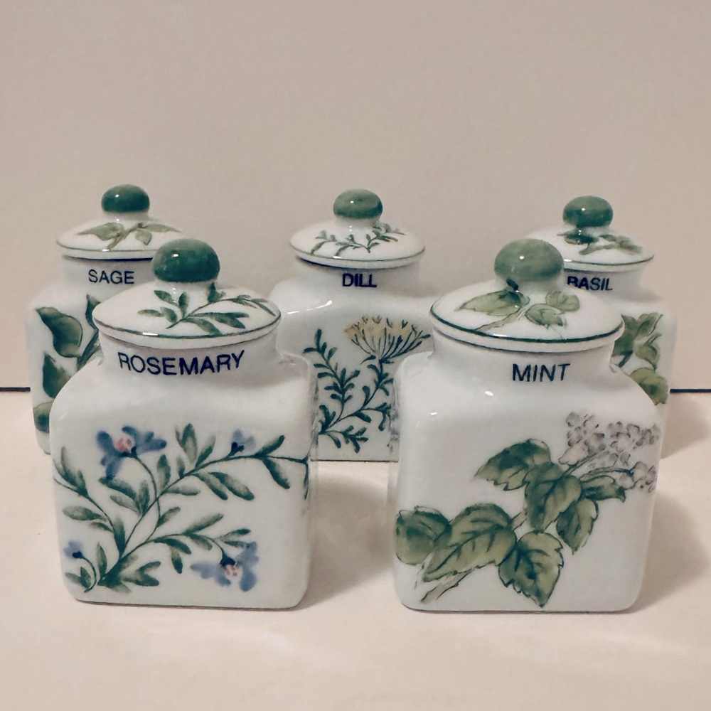 ❌SOLD❌Vintage  Andrea by Sadek Porcelain Spice / Herb Jars with Lids set of 5